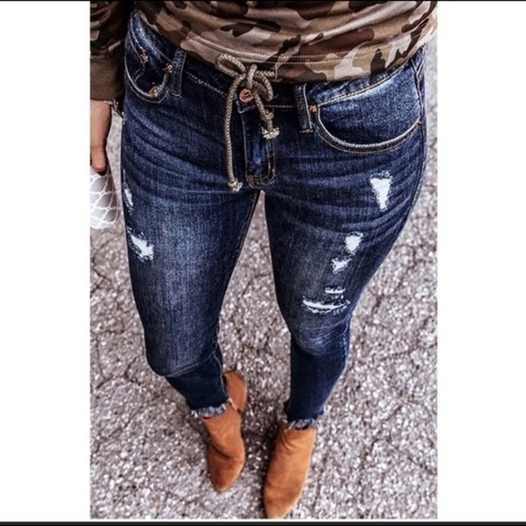 KismetsKloset Denim - The Skinny Distressed Denim